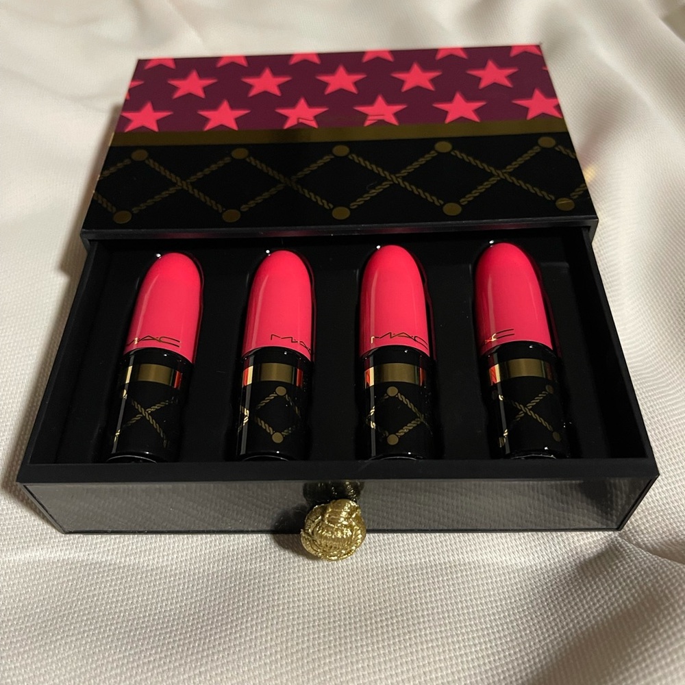 Mac Cosmetics limited edition lipstick set Brand NEW